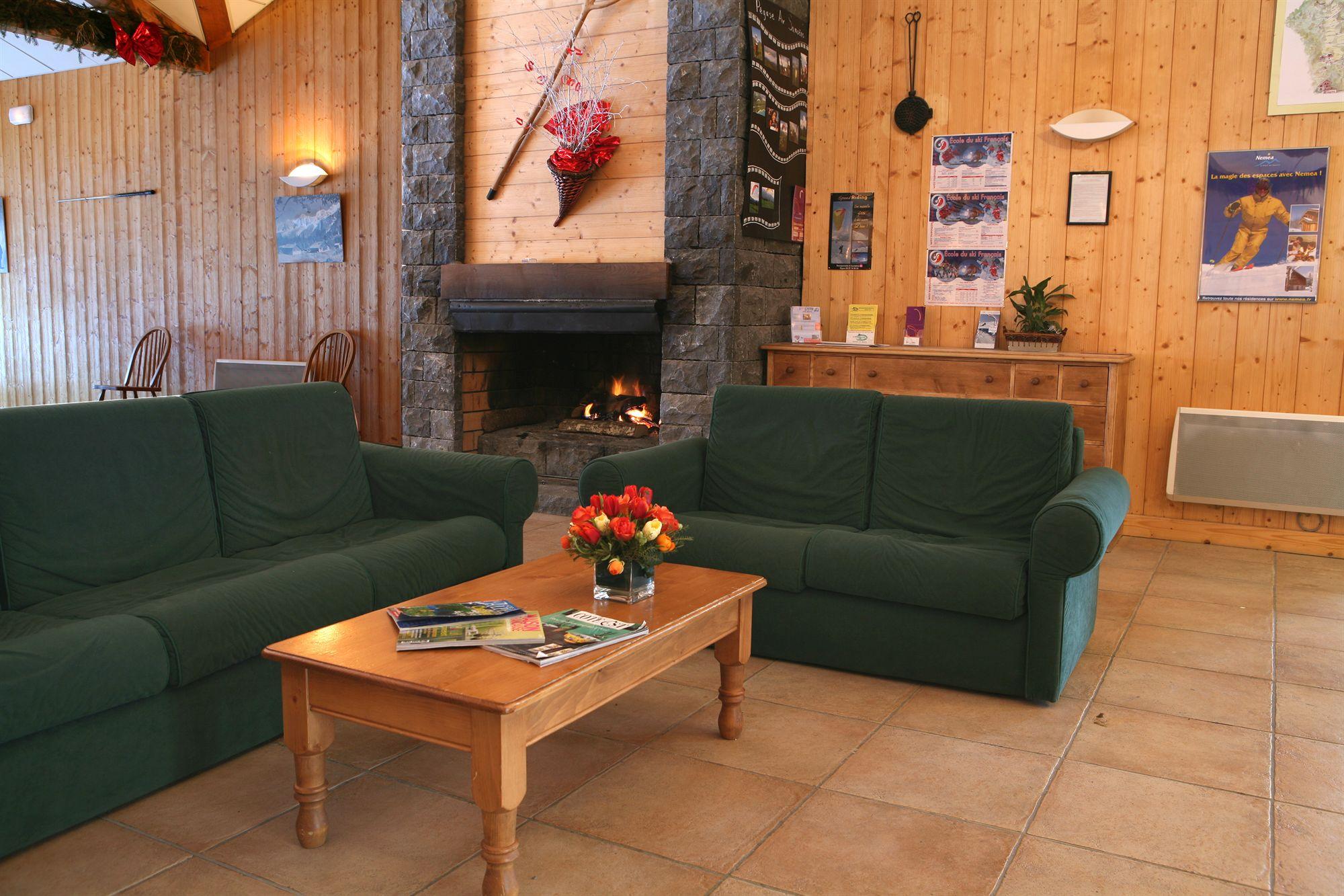 Residence Nemea Le Grand Tetras Samoëns Buitenkant foto